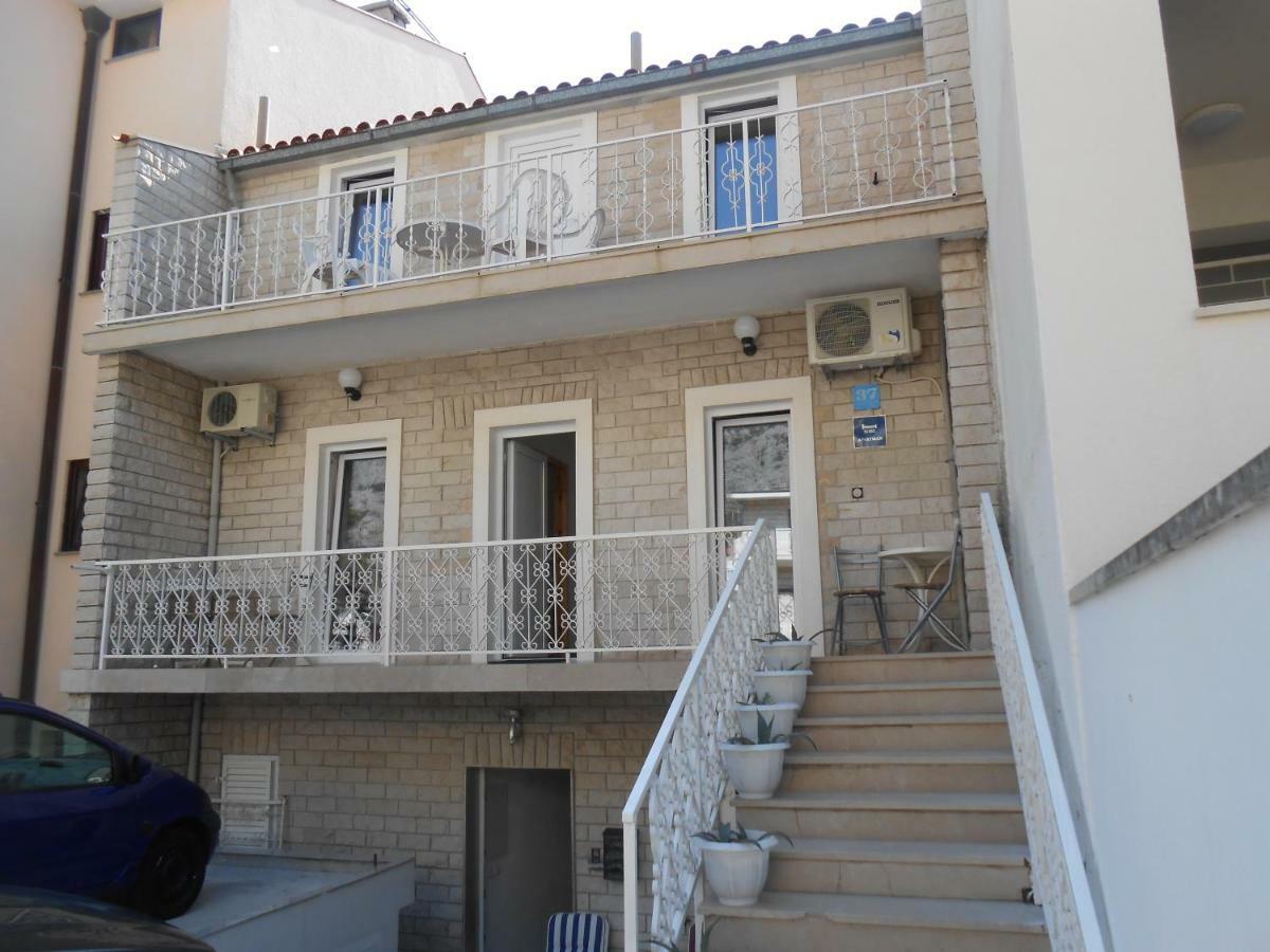 Apartment Kristina Dujmovic Baška Voda Exterior foto